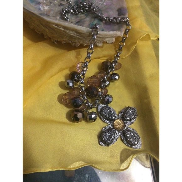 NWT New Bohemian Flower Beaded Necklace Silver & Gold Chunky Chain 20” - Picture 1 of 16